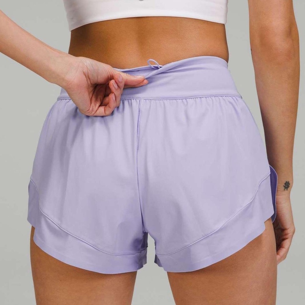 NWOT lululemon calm tides running shorts lilac smoke size 8 DISCONTINUED/RARE - Picture 2 of 16